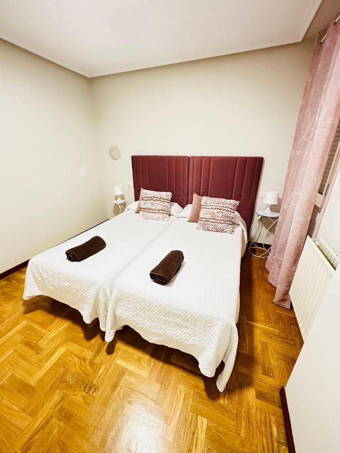 Apartamento Oviedo Parque Del Oeste 外观 照片
